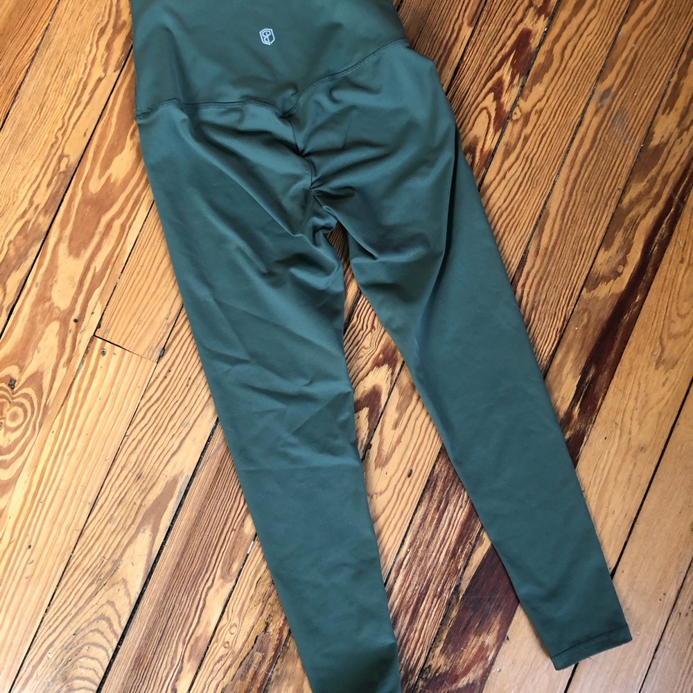 Born primitive sage green leggings
